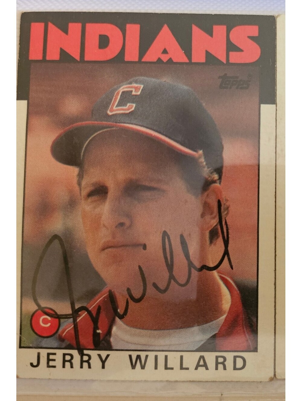 Jerry Willard autographed Baseball Card (Cleveland Indians) 1986 Topps